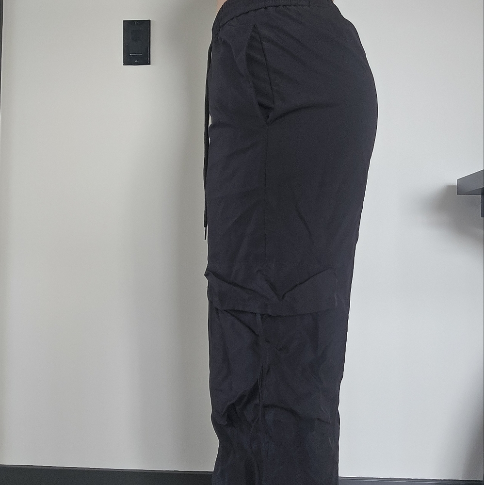 Womans Black Cargo Pants
